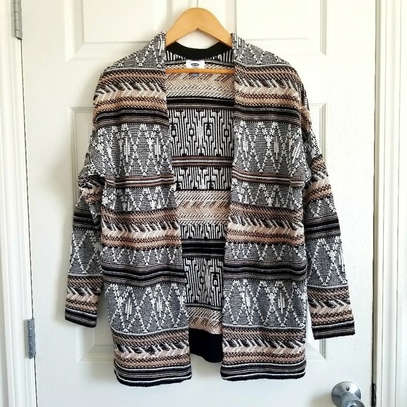 Old Navy Sweaters - 🌿3/$20 Old Navy | Aztec Print Open Cardigan